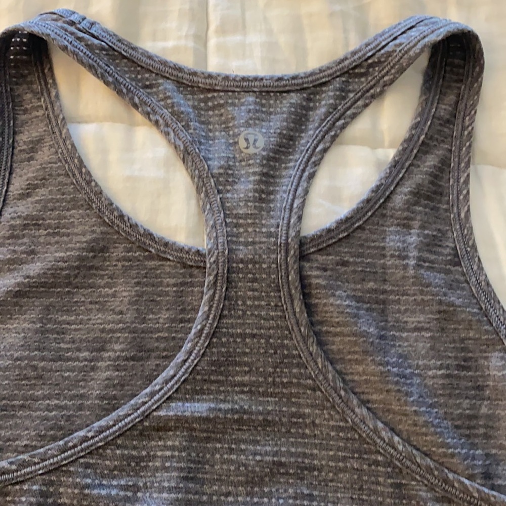 LULU LEMON RACER BACK TANK - Picture 3 of 3